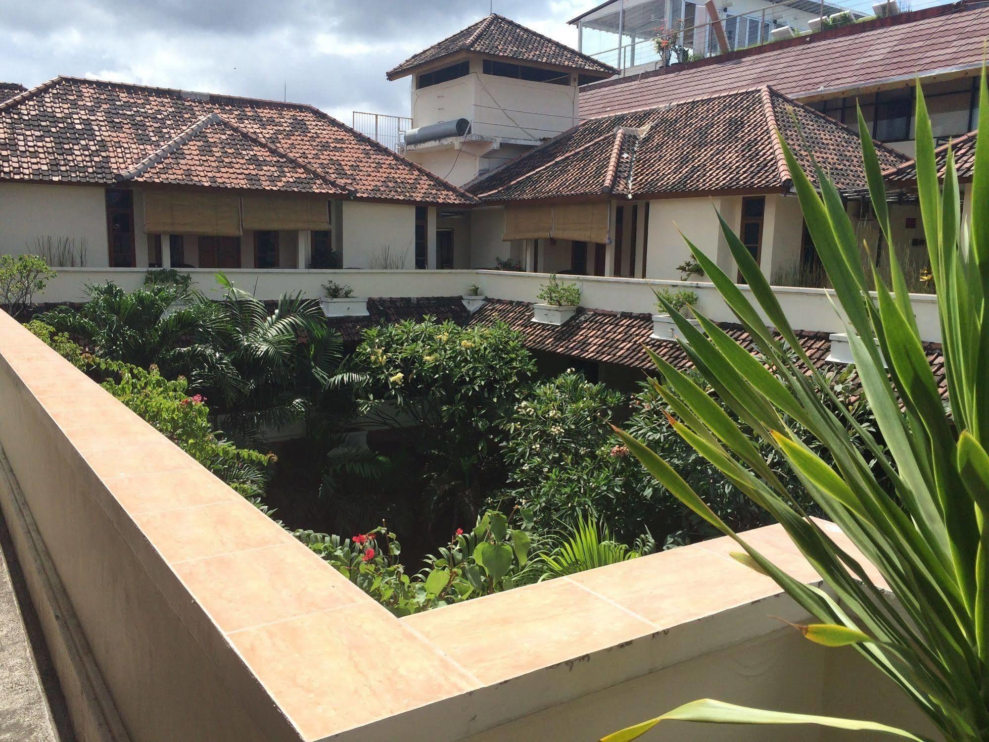 Secret Garden Inn Kuta Lombok Eksteriør billede