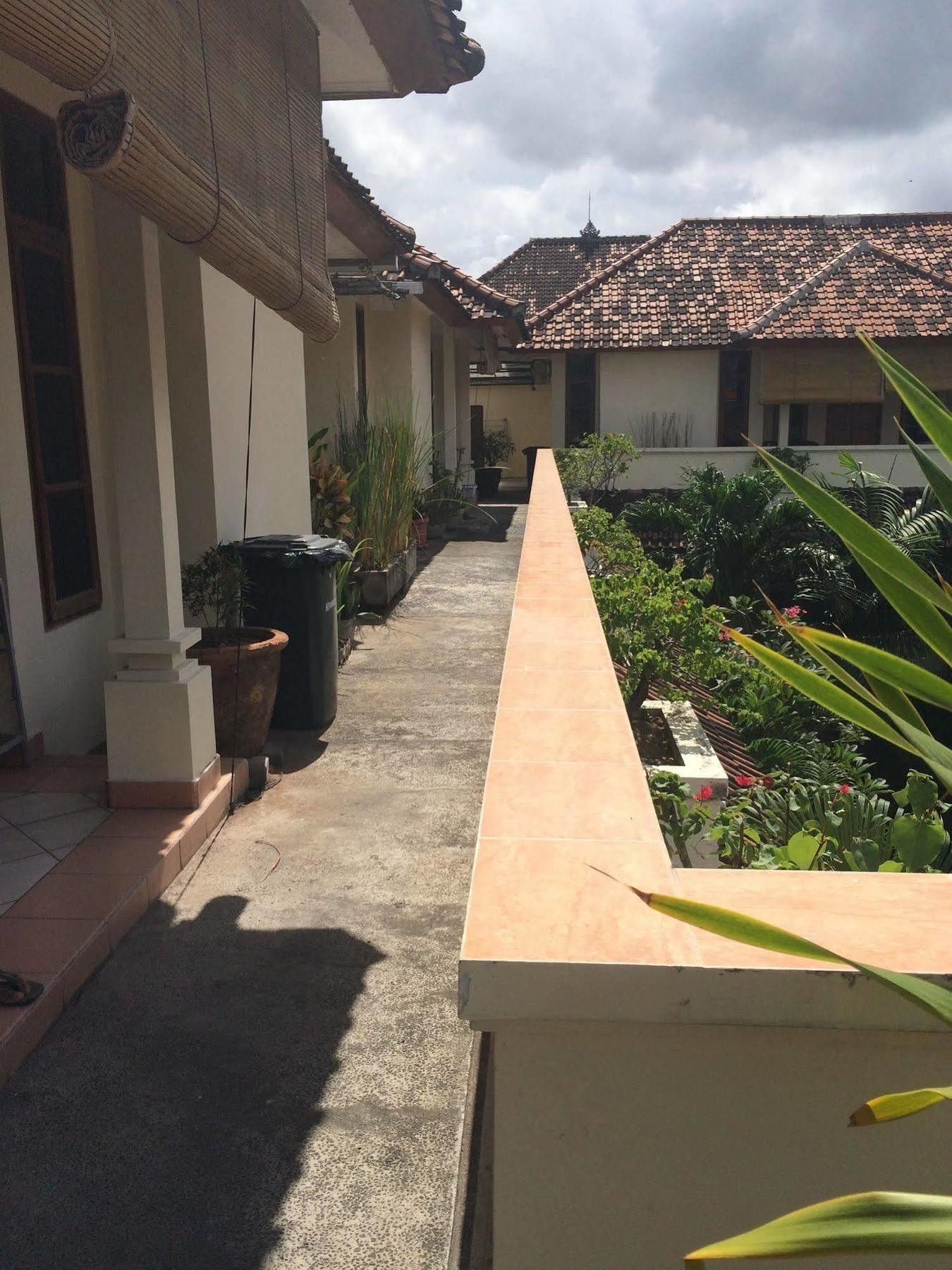 Secret Garden Inn Kuta Lombok Eksteriør billede