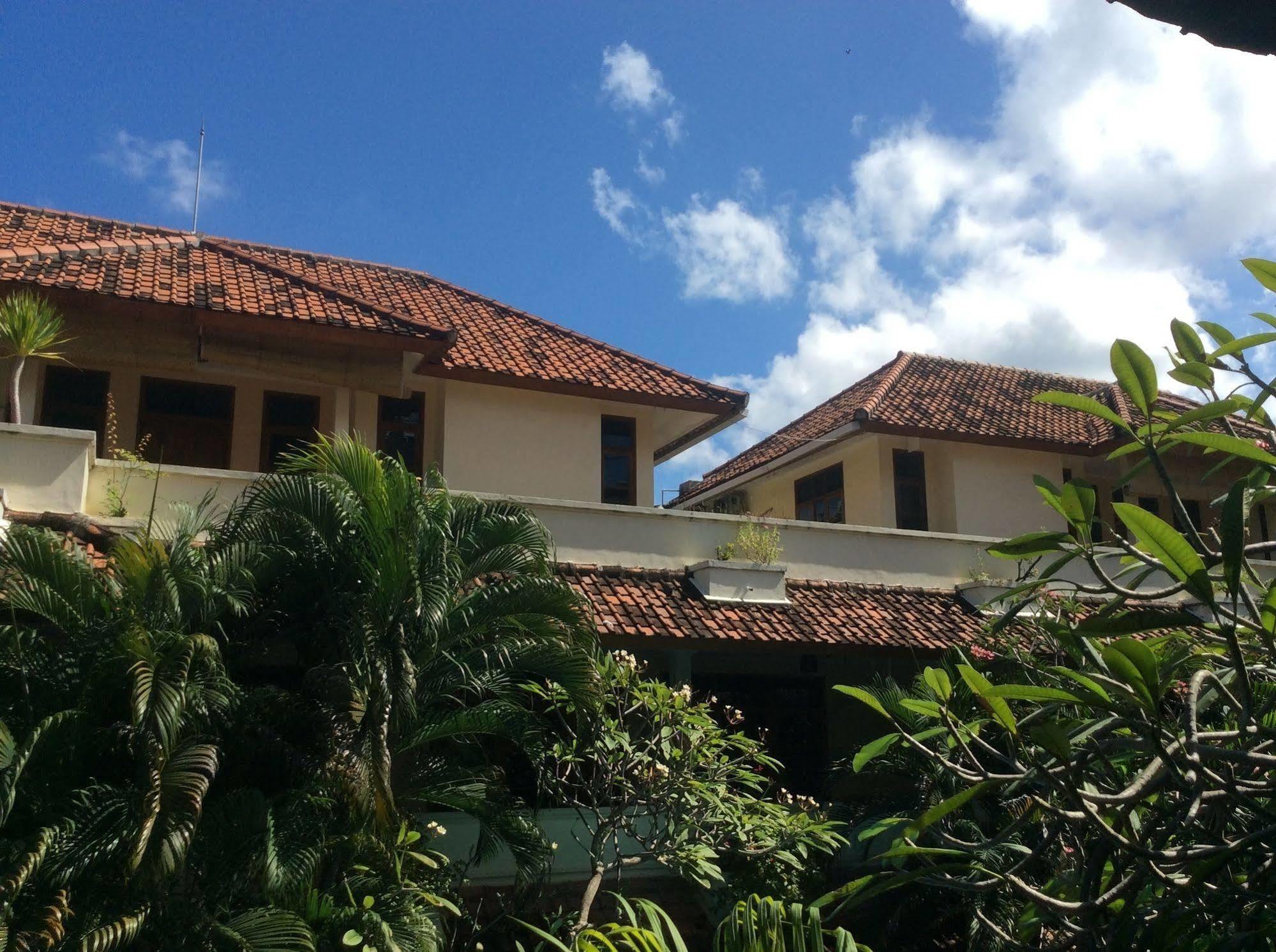 Secret Garden Inn Kuta Lombok Eksteriør billede